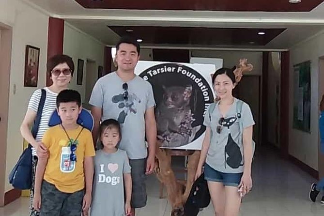 Chocolate hills tour with Tarsier & Loboc river Buffet Lunch (half-day tour) - The private guide makes the difference