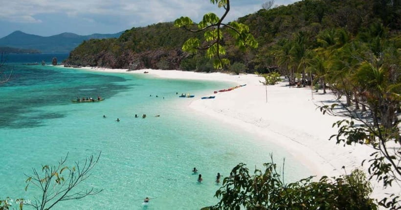 Coron: Island Escapade Tour with Lunch - The morning pickup in Coron