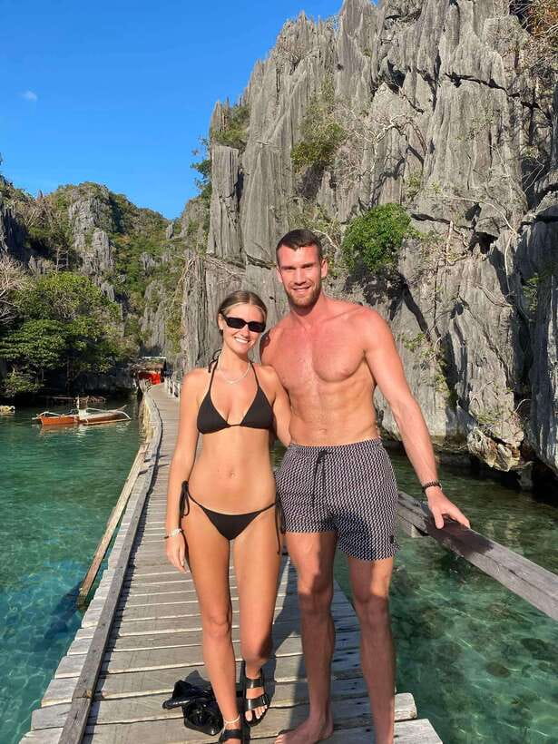 Coron Island Tour: 5 Top Attractions & Island Buffet Feast - Coral Garden and the reef snorkeling stops