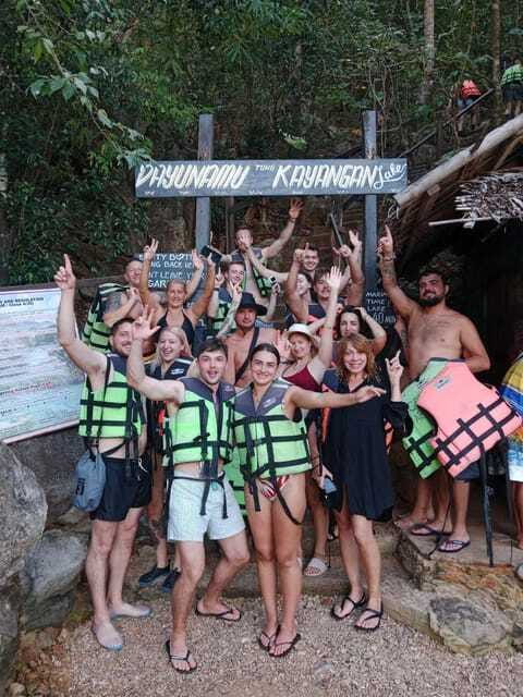 Coron Island Tour: 5 Top Attractions & Island Buffet Feast - Who should book this tour