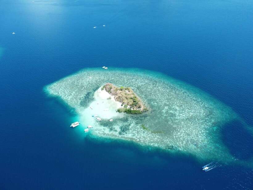 CORON:ISLAND TOUR A Lakes and Snorkeling with Corals - CYC Beach closes with an easy swim