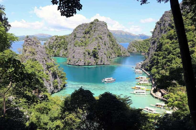 CORON:ISLAND TOUR A Lakes and Snorkeling with Corals - Malwawey Coral Garden brings the first saltwater snorkeling
