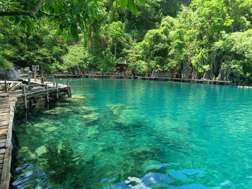 Coron: Kayangan Lake, Twin Lagoon, and Siete Pecados Tour - Kayangan Lake: the scenic first stop