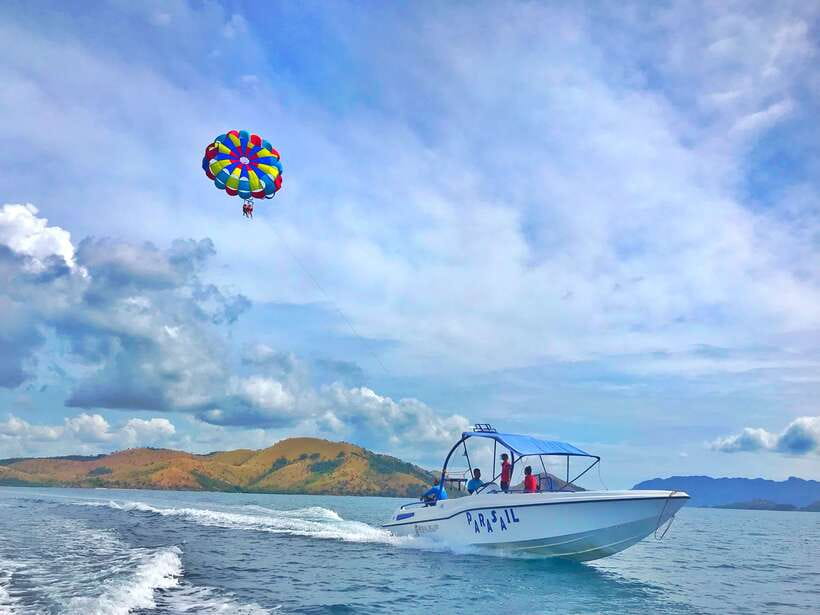 Coron: Parasailing Experience - Fifteen minutes above Coron Island