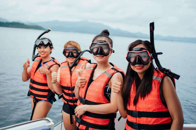 Coron: Private Island-Hopping Tour on a Yacht or Speedboat - Yacht or speedboat: which one should you choose?