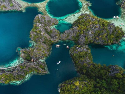 Private Island-Hopping Tour on a Yacht or Speedboat