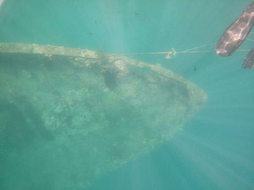 CORON:REEF AND WRECK - 2 JAPANESE WRECK AND PASS ISLAND TOUR - Lusong Gunboat Wreck and the story beneath the surface