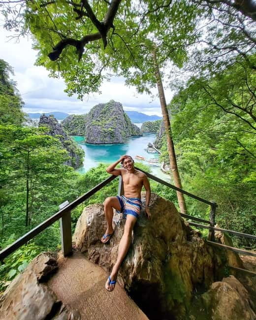 Coron: Super Ultimate 7 Destination with Lunch & Transfer - Twin Lagoon and the change between waters