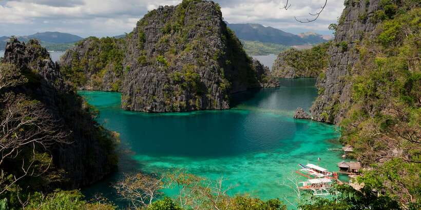 Coron Tour A: Kayangan Lake & Quin Reef Tour with Lunch - CYC Beach and its easy swimming water