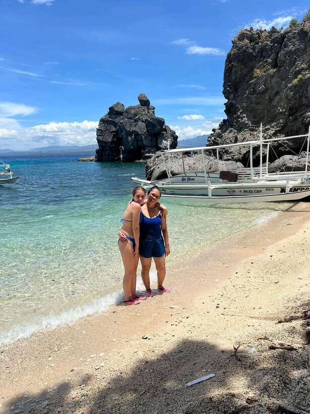 Dumaguete Apo Island Snorkel with turtle Tour - What the $117 price really covers