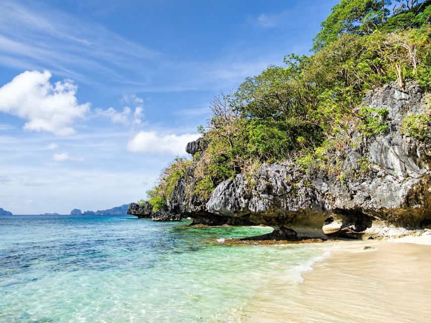 El Nido: Full-Day Premium Island Hopping Catamaran Cruise - Who should choose this cruise?