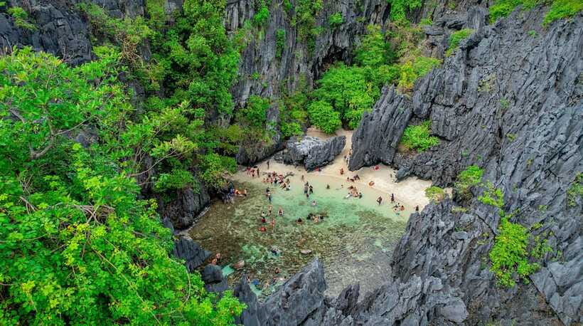 El Nido: Island Hopping and Snorkeling Private Boat Tour C - Secret Beach requires comfort in the water