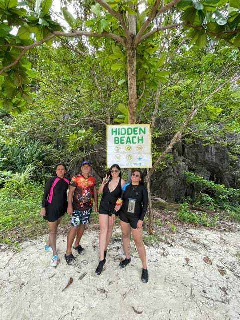 El Nido: Island Hopping and Snorkeling Private Boat Tour C - What the private format is really worth