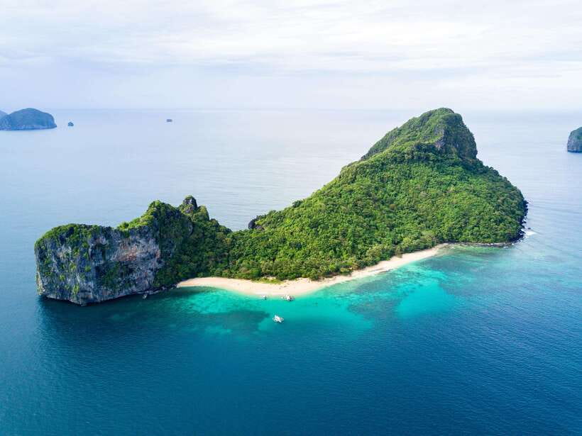 El Nido: Island Hopping and Snorkeling Private Boat Tour C - Weather, crowds, and route changes