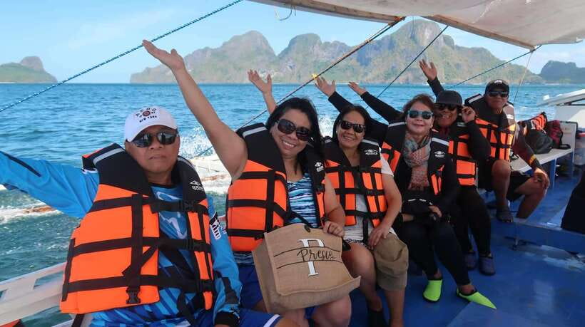 El Nido: Island Hopping TOUR A with Lunch, Transfer & EDTF - Shimizu Island: lunch with time for the water