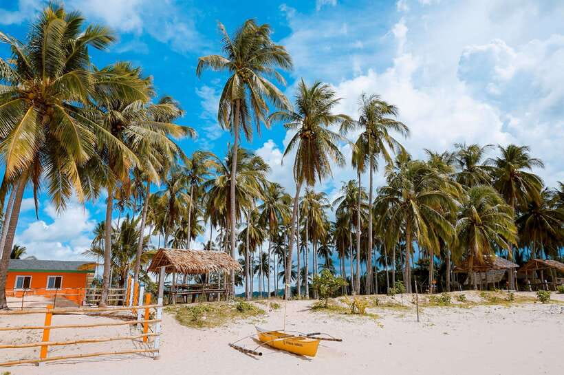 El Nido Island Hopping Tour C: Hidden Beaches & Shrine - Secret Beach requires a small adventure