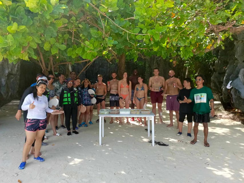 El Nido Island Tour A - Lunch is practical, not a centerpiece