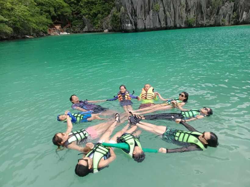 EL NIDO: Private Island Hopping Tour A with BUFFET LUNCH - Who should book this private Tour A?