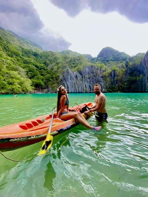 El Nido Private Tour: Adventure with Highlights from A & C - Secret Lagoon requires a short, narrow entry
