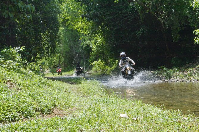El Nido Scenic Highlight Tour Beginner Friendly - Villa Paz and the choice to cross the river