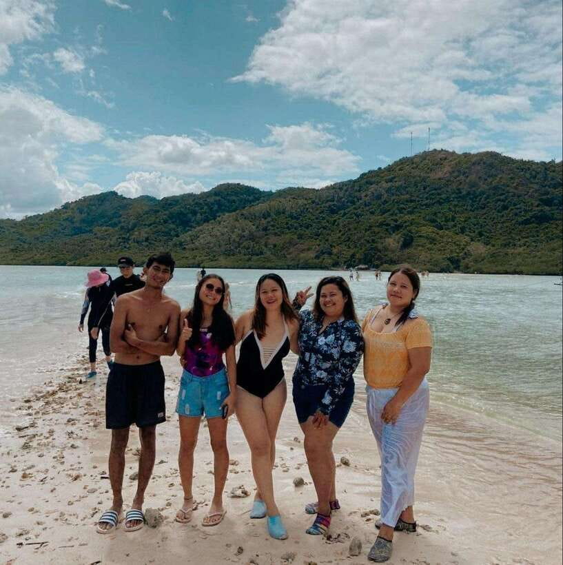 EL NIDO: Sharing/Joiner Island Hopping Tour B - Snake Island has El Nido’s most unusual walk
