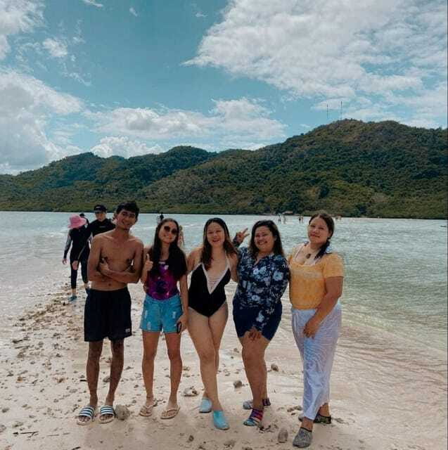 EL NIDO: Sharing/Joiner Island Hopping Tour B - The shared boat tradeoff is real