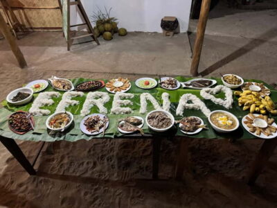 El Nido, Sibaltan: Family Dinner, Bonfire and Karaoke