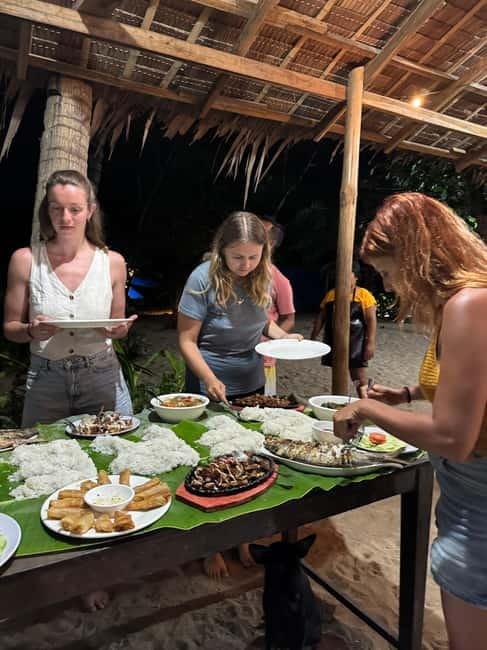El Nido, Sibaltan: Family Dinner, Bonfire and Karaoke - What the $40 price really covers
