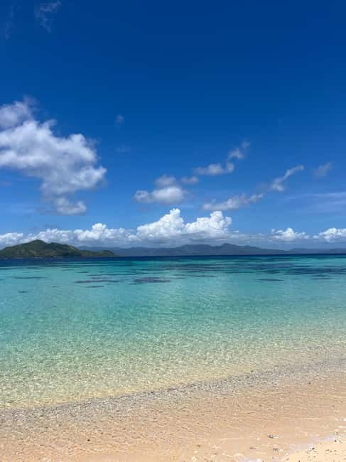 El Nido, Sibaltan: Private Snorkeling & Secret Islands Tour - Little Maosanon and the long beach lunch