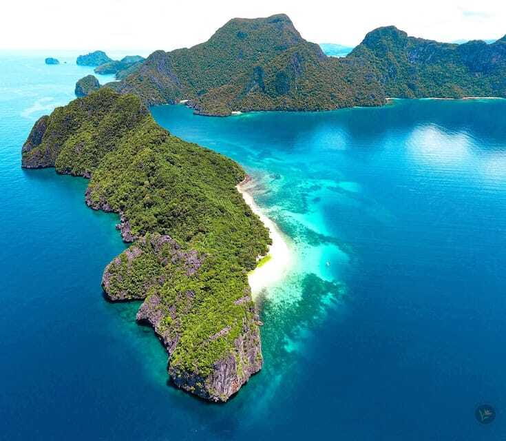 El Nido: Snake Island and Cave Tour with Island Lunch - Boat transfers, group mood, and comfort