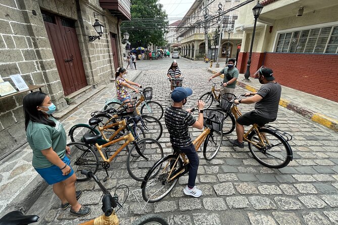 Express Bamboo Bike Tour inside Intramuros - Starting at Bambike HQ in Casa Manila