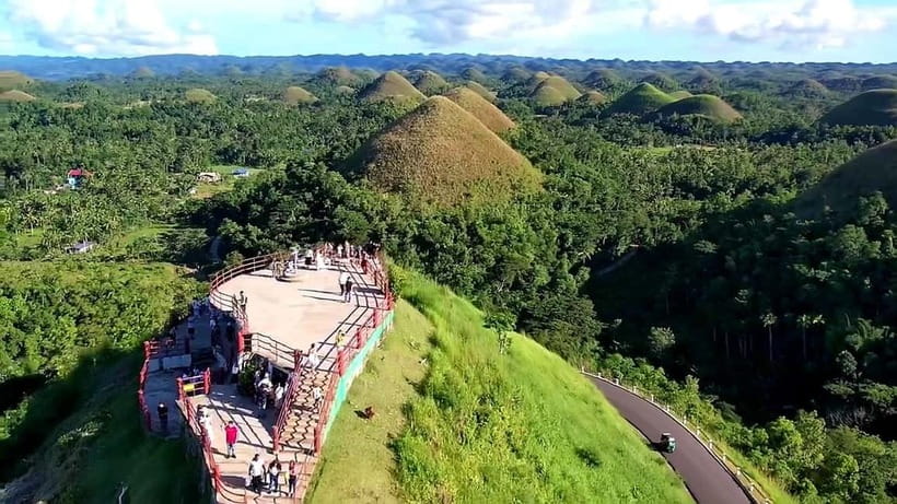 From Cebu: Bohol Countryside & Buffet Lunch Exclusive Tour - Lunch on the Loboc River
