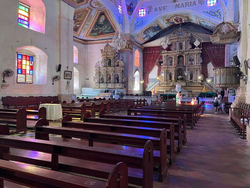 From Cebu City: Bohol Island Highlights in One Day - Lunch and live music on the Loboc River