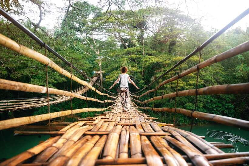 From Cebu: Day Trip to Bohol Highlights - Lunch on the Loboc River