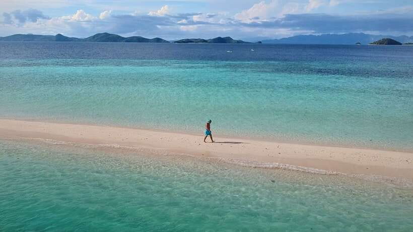 From Coron: Private Island-Hopping Cruise with Lunch - The long ride from Coron to Palawan’s outer islands