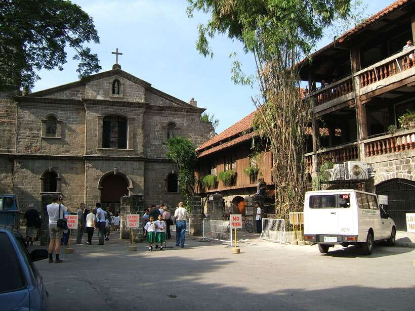 From Manila: Panoramic Tagaytay Ridge Tour - Hotel pickup and the ride south