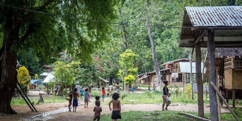 From Puerto Princesa: Trek to Batak Tribe Village - Practical advice for a respectful visit
