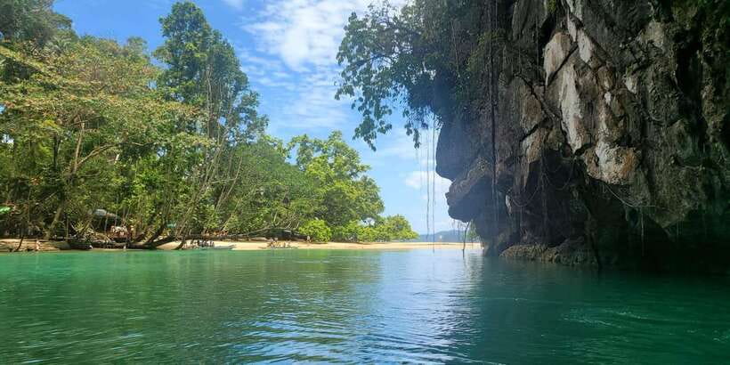 From Puerto Princesa: Underground River Guided Day Trip - Zipline, mangroves, and the waiting problem