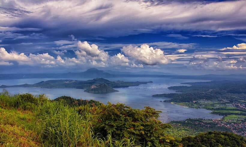 Full-Day Manila City, Tagaytay Taal Volcano and Lake Tour - Key points at a glance