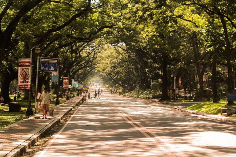 Full-Day Manila City, Tagaytay Taal Volcano and Lake Tour - Lunch with a Filipino view