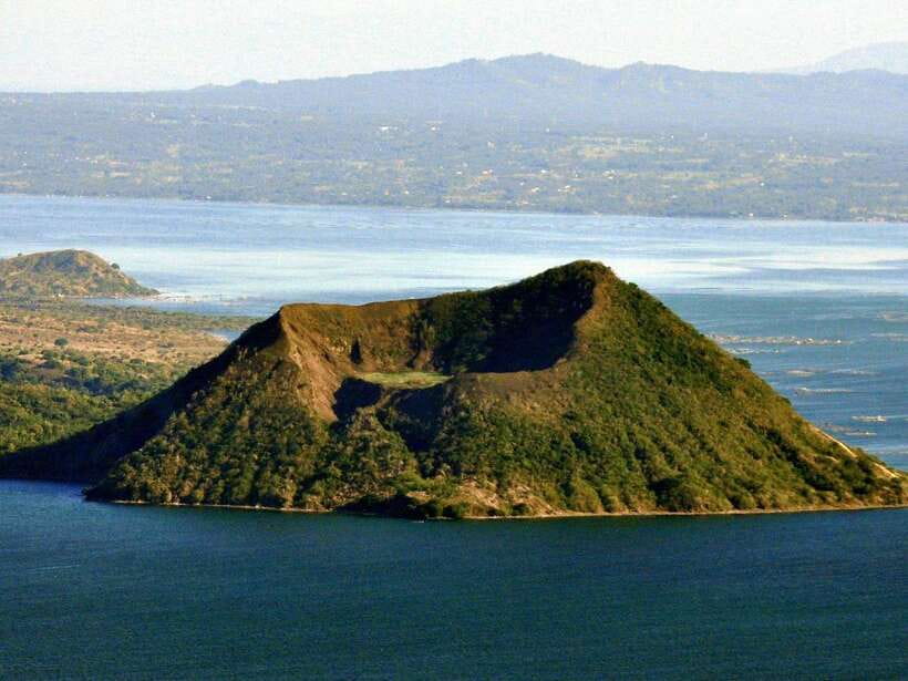 Full-Day Manila City, Tagaytay Taal Volcano and Lake Tour - Fort Santiago and the final Jose Rizal connection