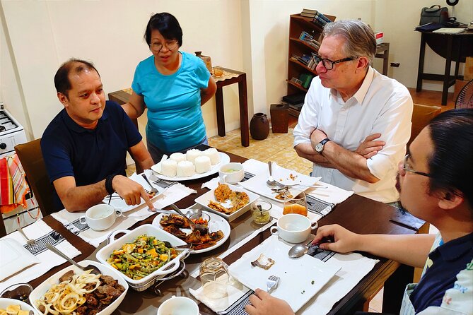 Home Cooked Meal with a Filipino Grandma - Meeting Grandma Oyet near Makati at 11 a.m.