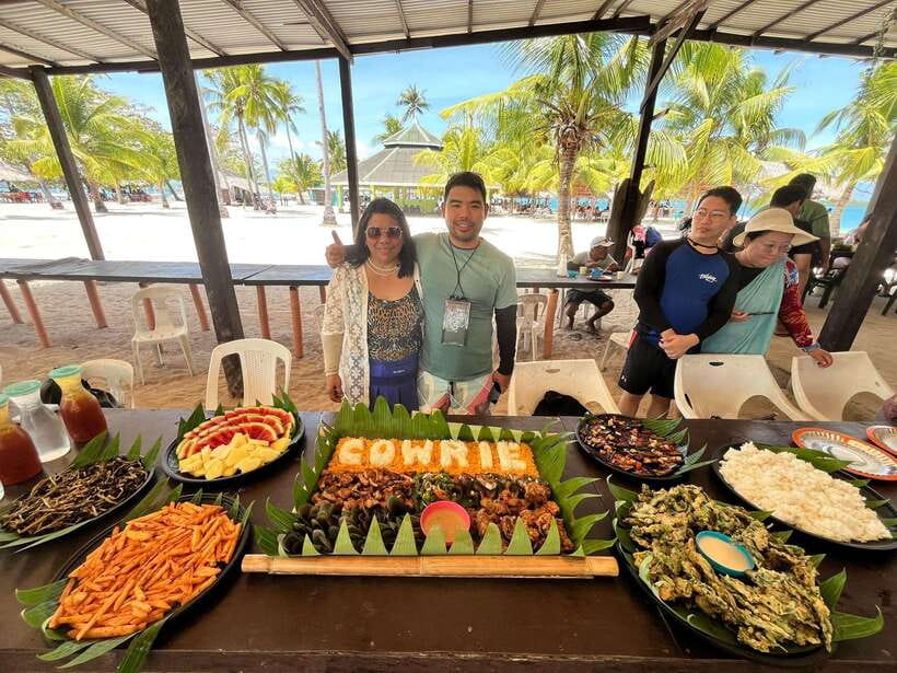 Honda Bay Island: Island Tour with Lunch & Transfer - Reaching Honda Bay before the boats leave