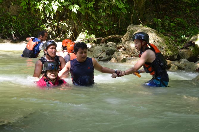 Kawasan Canyoneering Adventure Package from Cebu - Lunch at Kawasan Falls