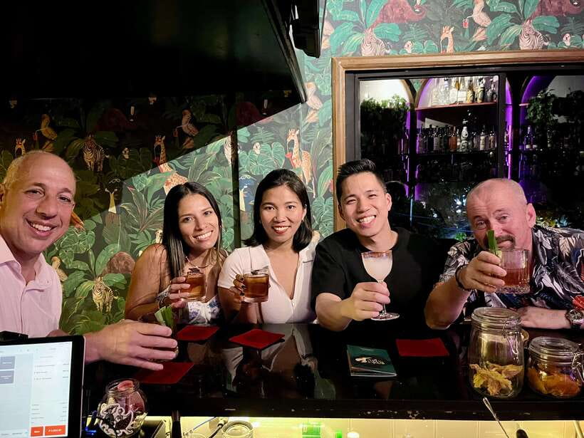 Makati Bar Crawl - Hidden Bar, Speakeasy and Pub - Key points to know before you book