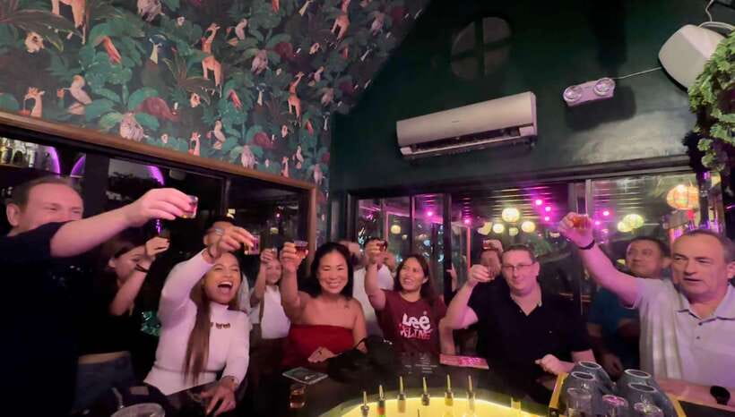 ⭐ Makati Bar Hopping and Pub Crawl Tour with Venus ⭐ - Why Poblacion works well for a bar crawl