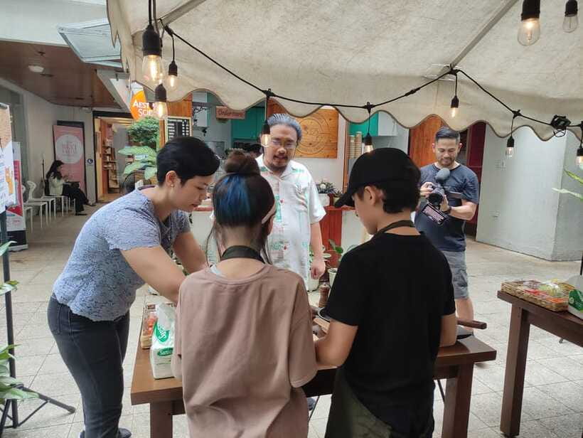 Makati: Hands on Manila Cooking Class - The open-air setting has charm and limits