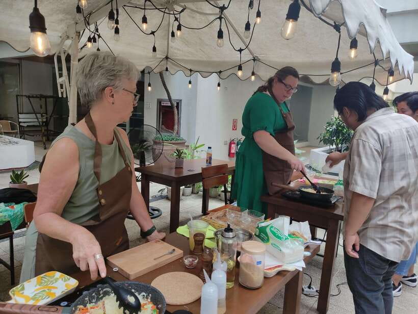 Makati: Hands on Manila Cooking Class - What the strongest praise points to