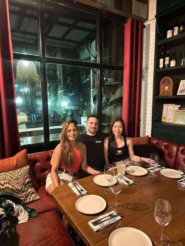 Makati Hidden Bars and Rooftop Bars with Venus - Key points to know before booking