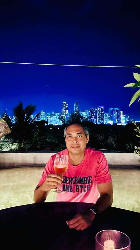 Makati Rooftop Barhopping with Local Guide - Why a rooftop crawl works so well in Makati